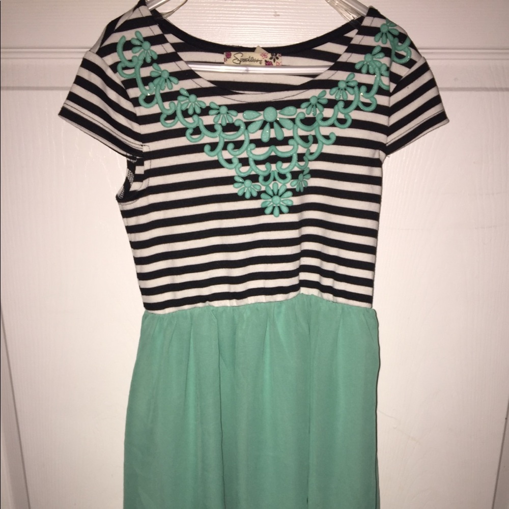 Girls dress